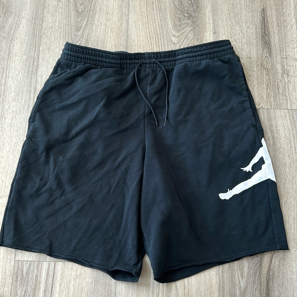 Jordan Men’s Unfinished Hem Fleece Shorts